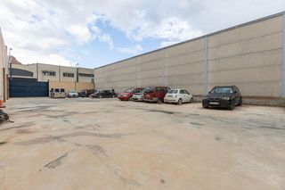 Nave industrial en venta en Loja