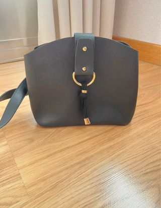 Bolso negro bandolera