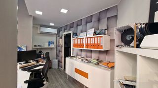 Local comercial en venta en Inmobiliaria - Barreda en Torrelavega