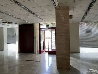 Local comercial en venta en Baena