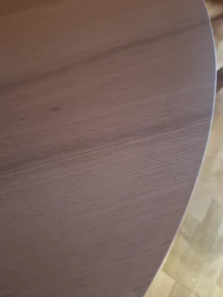 Mesa redonda madera clara