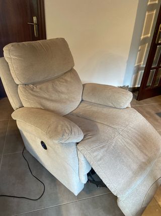 Poltrona relax reclinabile e ribaltabile beige