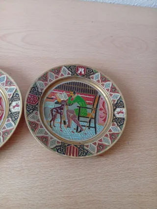 Lote 2 Platos Decorativos Metal