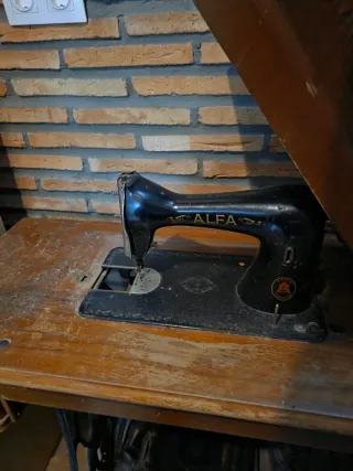 Máquina de coser Singer antigua