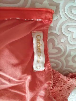 Vestido rosa de encaje