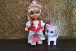 Muñeca Barriguita Princesa con Gatito