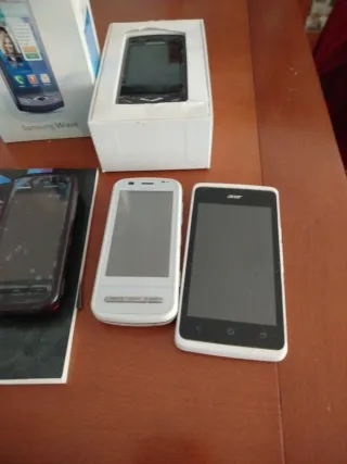 Lote 4 móviles Acer, Nokia sin cargador