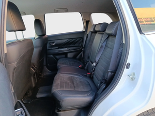 DESDE 359€ AL MES SIN ENTRADA OUTLANDER PHEV CERO