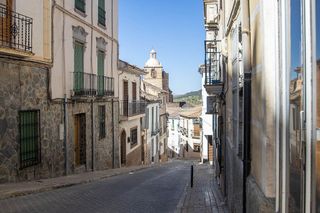 Casa adosada en venta en Illora