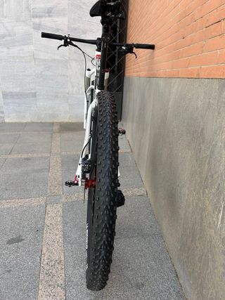 Bicicleta MTB Blanca merida bignine 900 talla M
