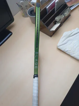 Raqueta Wilson Blade Feel 100