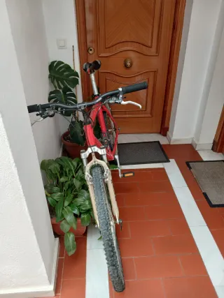 Bicicleta BH Roja
