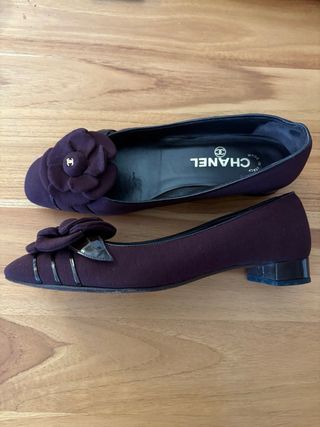 Bailarinas Chanel tacón morado