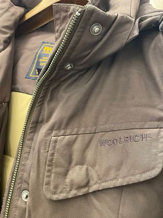 Piumino donna Woolrich marrone