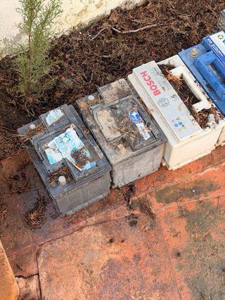 12 Baterías de Plomo