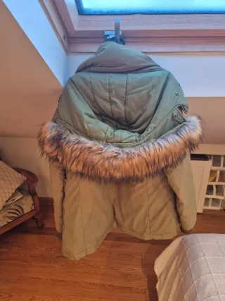 Plumifero Zara con capucha