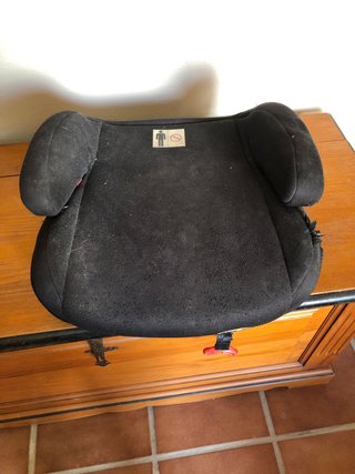 Silla de coche sin Isofix.