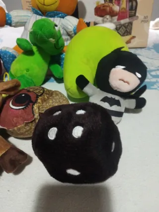 Peluche Orso e altri pupazzi