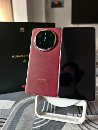 Huawei Mate X6 Rojo