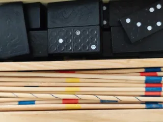 Ajedrez y Dominó Mikado