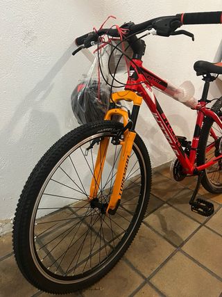 Bicicleta Stucchi Roja + Casco Nuevo