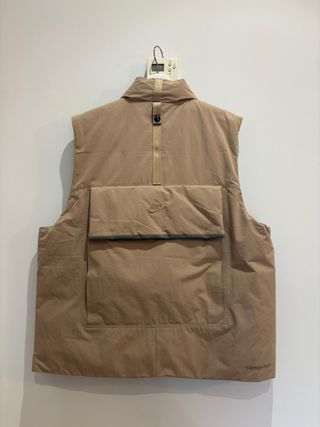 NIKE chaleco hombre beige acolchado M sin estrenar