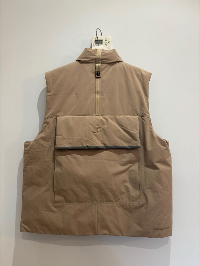 NIKE chaleco hombre beige acolchado M sin estrenar