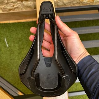 Sillín Fizik Vento Argo R01 Carbon
