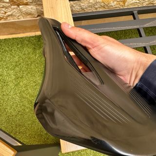 Sillín Fizik Vento Argo R01 Carbon