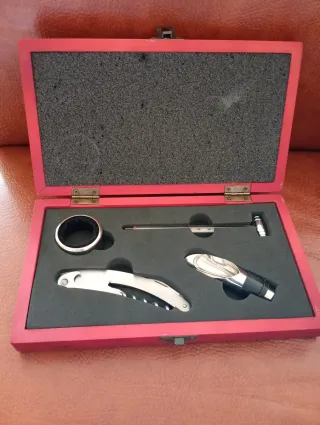 Kit Catador de Vinos Caja madera cerezo.