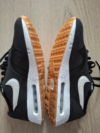 Zapato Golf Nike Air Max Talla USA 9 (EUR 41-42)