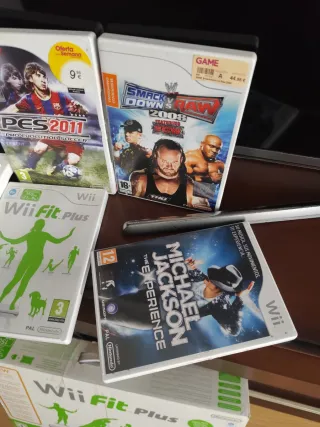 Consola Wii + 4 Juegos + Wii Fit Plus