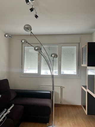 Lámpara de pie salón metal plateado