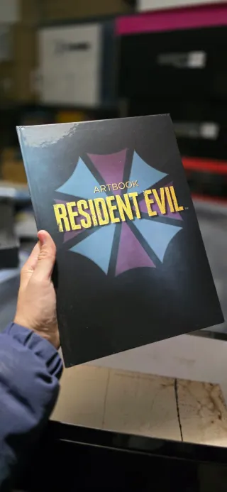 Resident Evil 7 Coleccionista + VHS Firmado