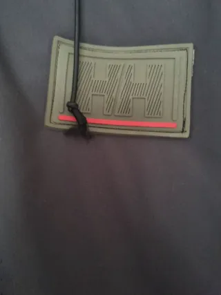 Cazadora Helly Hansen Gris