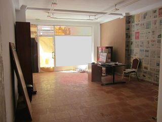 Local comercial en venta en El Llano en Gijón