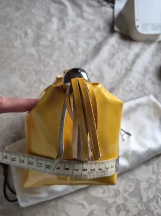 Bolso de mano Furla amarillo charol