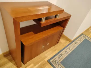 Mobile in legno e metallo