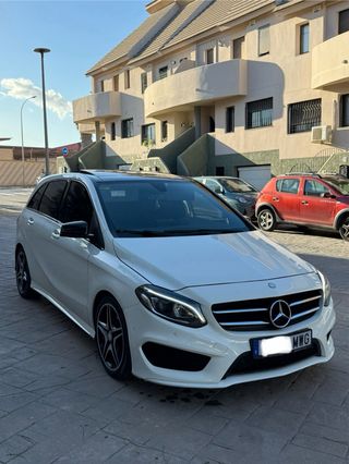 Mercedes-Benz Clase B200 AMG