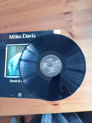 Miles Davis Libro y Vinilo LP Sextet & Quintet