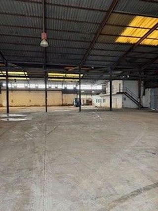 Nave industrial en alquiler en Beniparrell
