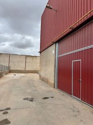 Nave industrial en alquiler en Beniparrell