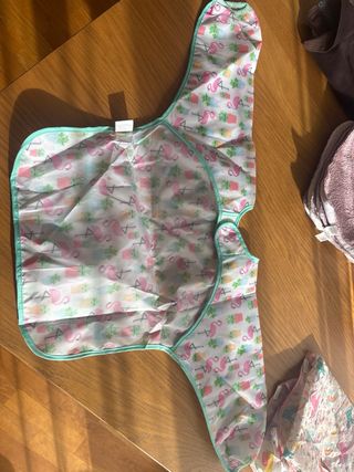 Pack 5 baberos rizo + 3 con mangas