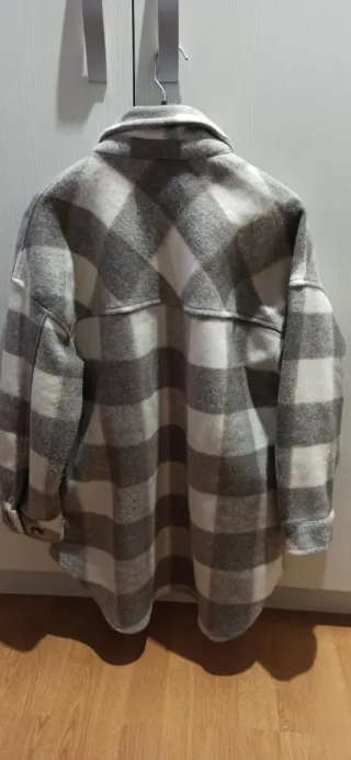 Sobrecamisa cuadros Stradivarius Talla XS