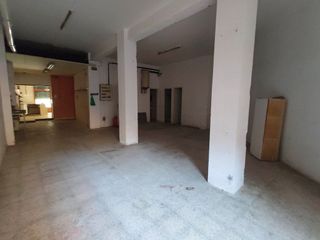 Local comercial en venta en Plaça Catalunya en Prat de Llobregat, El