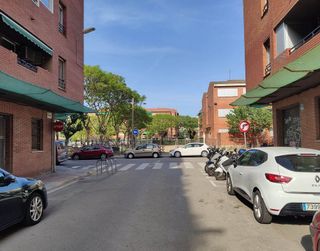 Local comercial en venta en Plaça Catalunya en Prat de Llobregat, El