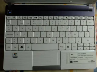 Packard Bell portátil plateado