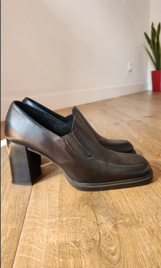 Zapatos tacón piel negra Made in Spain T.39