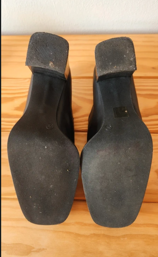 Zapatos tacón piel negra Made in Spain T.39