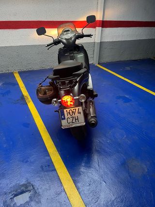 Aprilia Scarabeo 250cc Scooter 2004